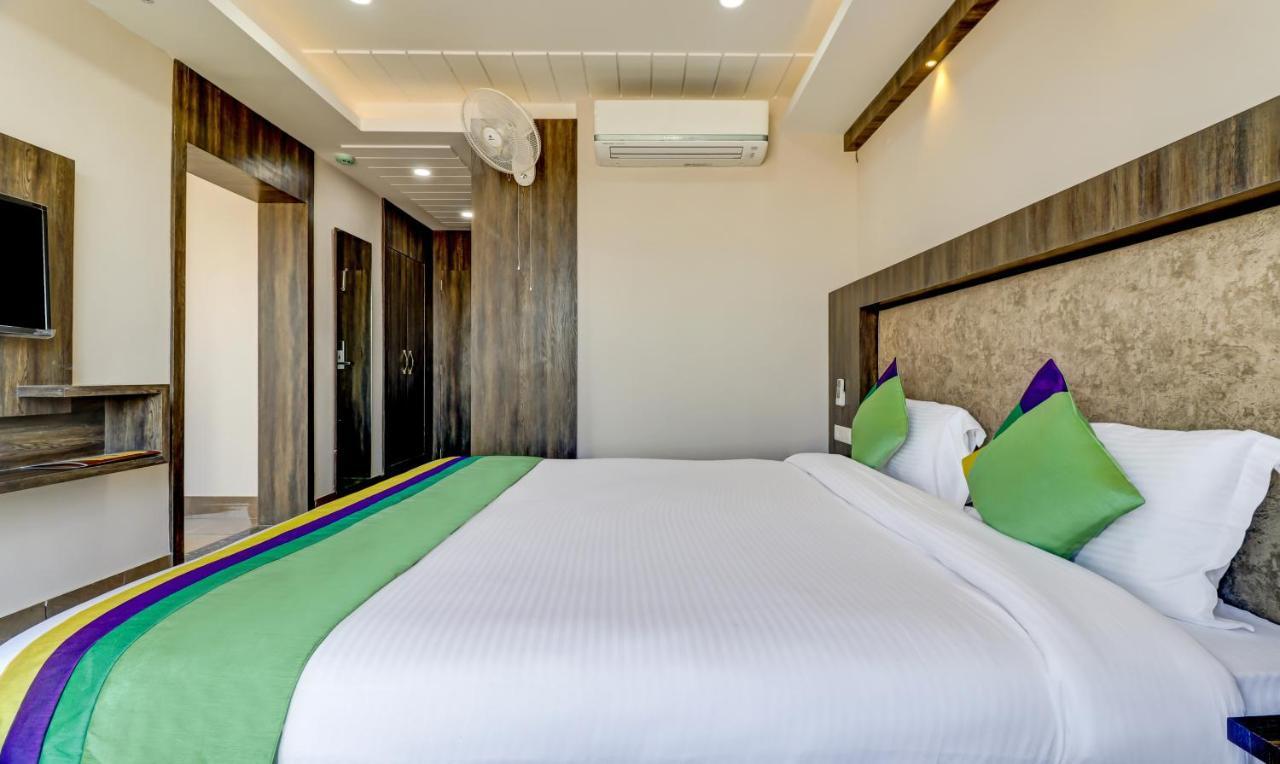 Hotel Bikalal, Bikaner Buitenkant foto